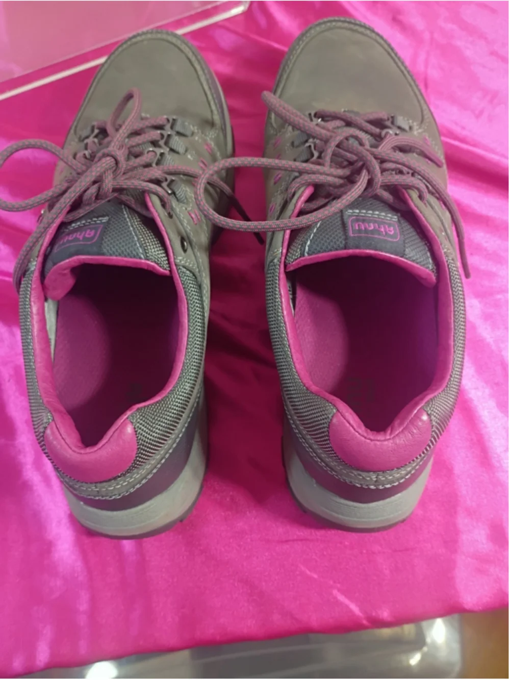 Ahnu Women's SZ 10 Montara eVent Waterproof Hiking Shoes w Vibram Soles